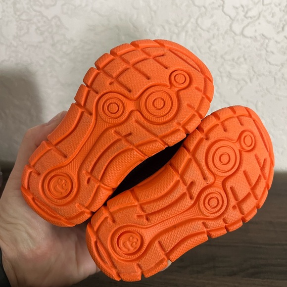 2 Pairs Baby Toddler Shoes - Size 5 - Surprize by Stride Rite - S Sport - Picture 5 of 7